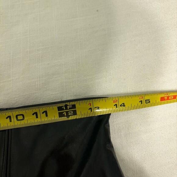 Spanx Faux Patent Leather Medium Leggings Classic - Black 20301R - Picture 8 of 9